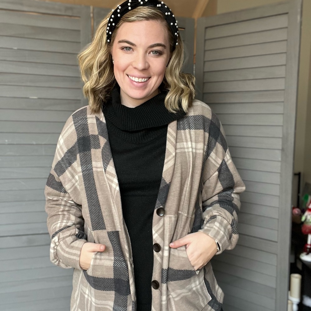 7th Ray Plaid Cardigan - Beige and Black